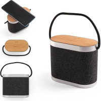 GUETTA. 5W portable speaker with super-fast 15W wireless charger and 2h battery life made of bamboo and recycled PET (100% rPET)