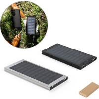 CLERK. 8.000 mAh power bank with solar panel in 100% recycled aluminium