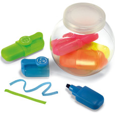 5 highlighters in container